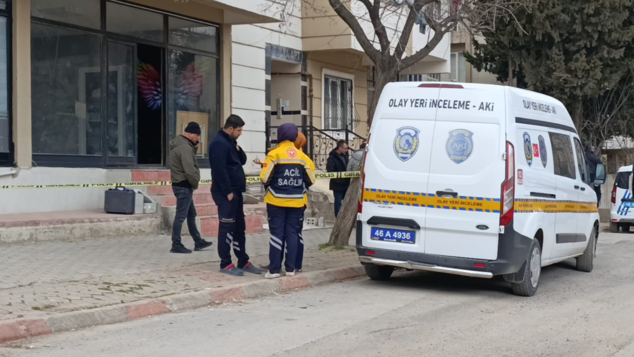 Silah sesine koştular: İş yerinde ölü bulundu