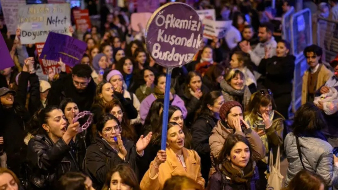 TÜİK: Kadınlar en çok psikolojik şiddete maruz kaldı