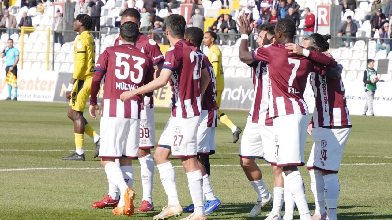 Bandırma 3 puanı 3'te aldı