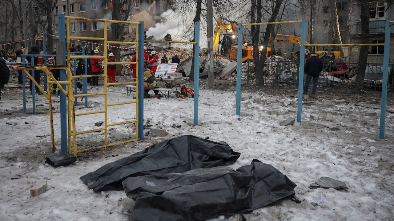 Rus füzeleri vurdu: Çocuklar öldü