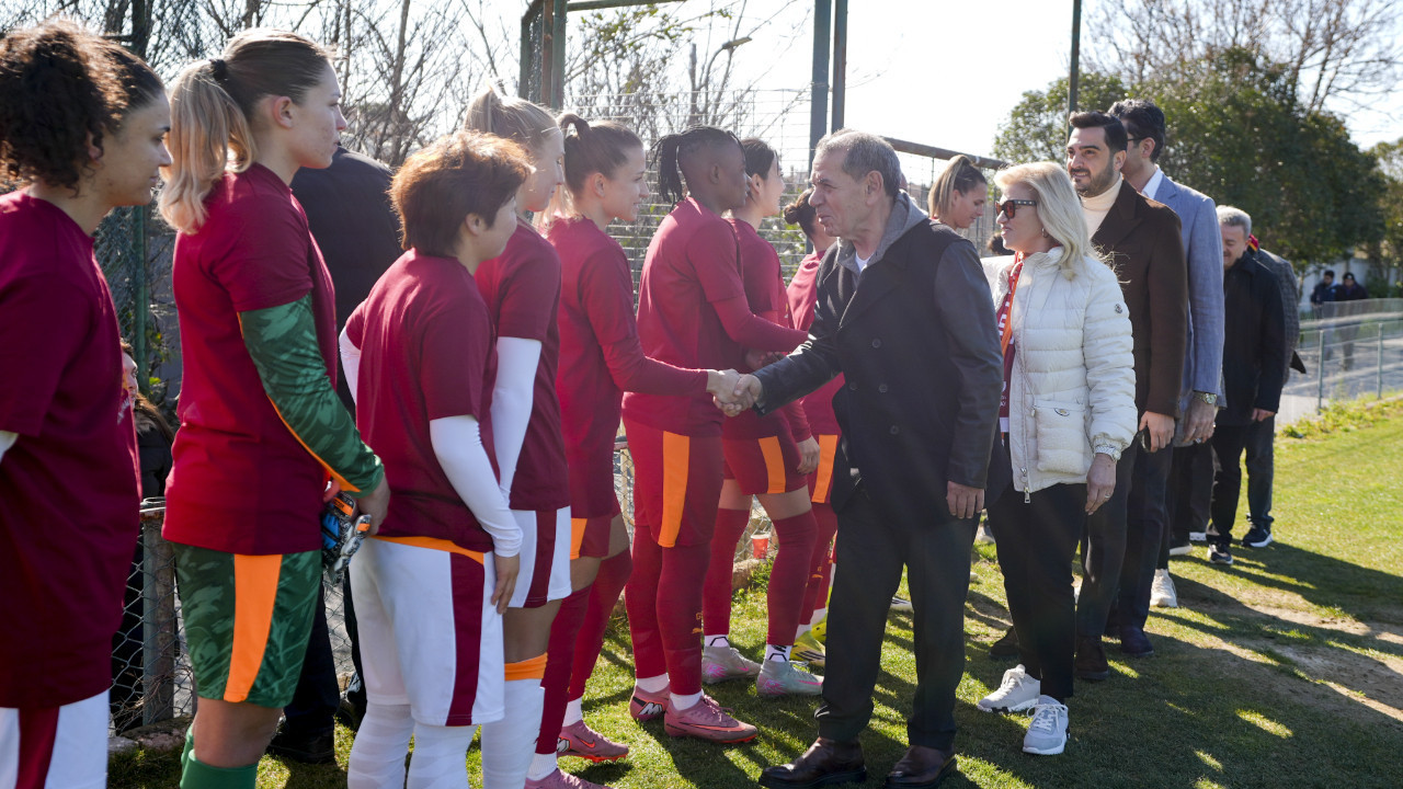 Galatasaray’dan 8 Mart’a özel anlamlı etkinlik: Florya’da karma maç oynandı