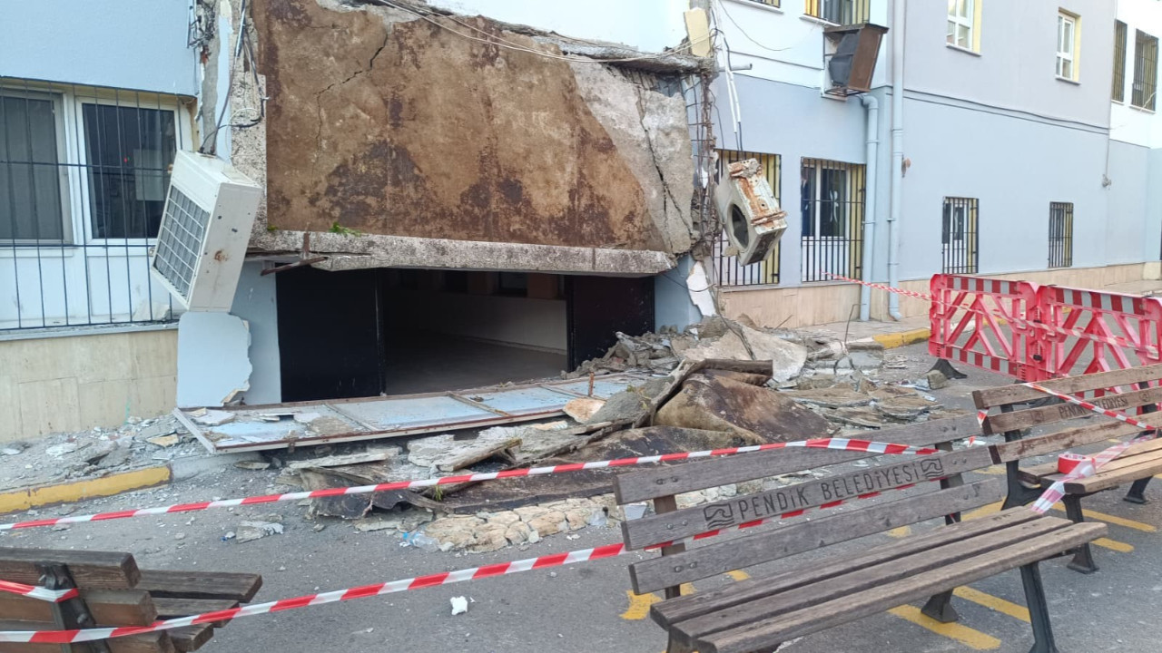 Okulda faciadan dönüldü: Beton saçak çöktü