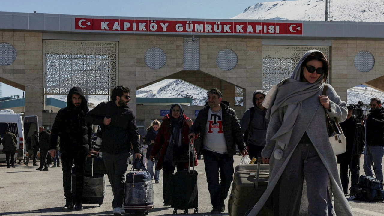 Reuters, İran-Türkiye sınırındaki hareketliliği görüntüledi