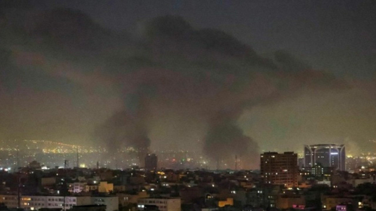 Tahran'da patlama sesleri