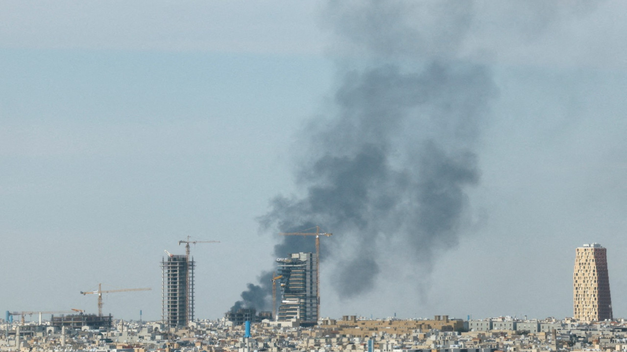 İran'dan ABD üslerine en yoğun saldırı: 'Operasyonel altyapılarını imha ettik'