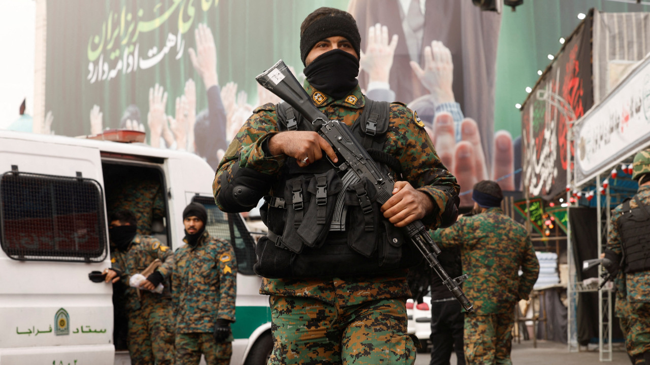 İran'dan ABD'ye ada uyarısı: Basra işgalcilerin kanına bulanır!