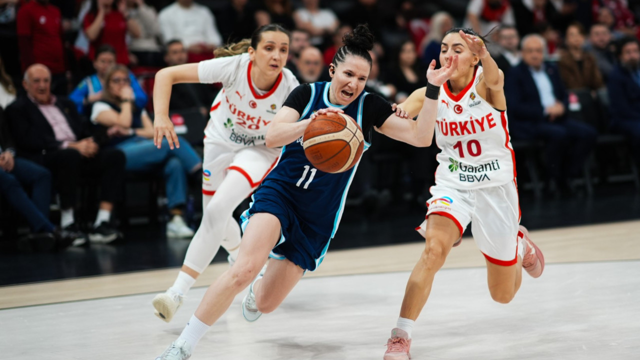 Periler, Arjantin'e mağlup oldu: 55-59