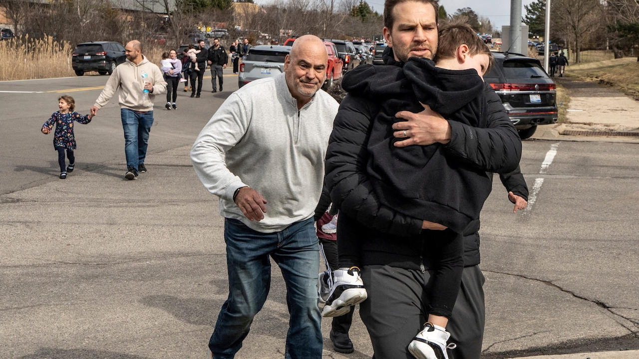 ABD'de sinagoga saldırı düzenlendi: Dumanlar yükseldi