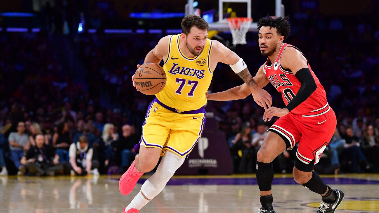 Lakers, Doncic'in 51 sayılık tarihi performansıyla kazandı!