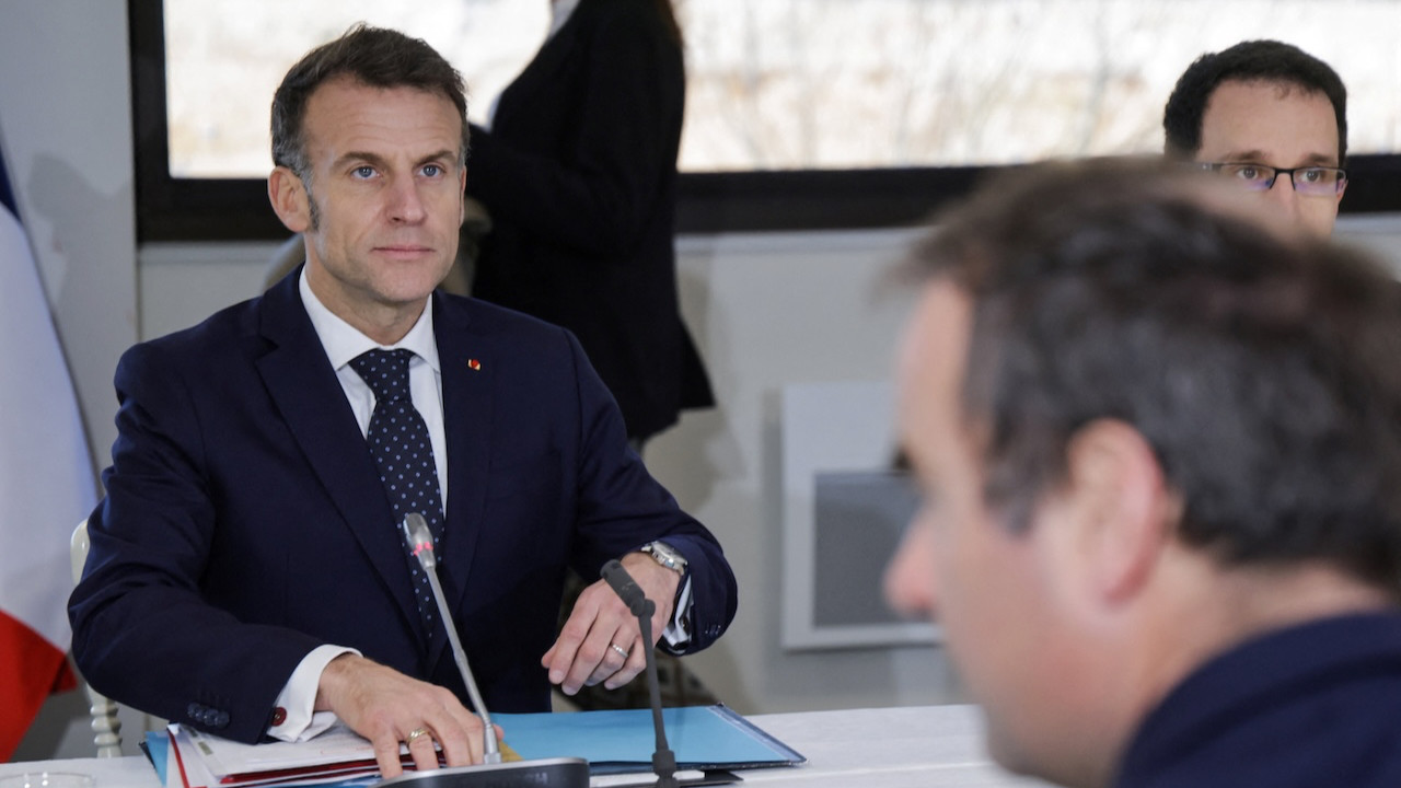 Macron: Irak'ta bir asker öldü