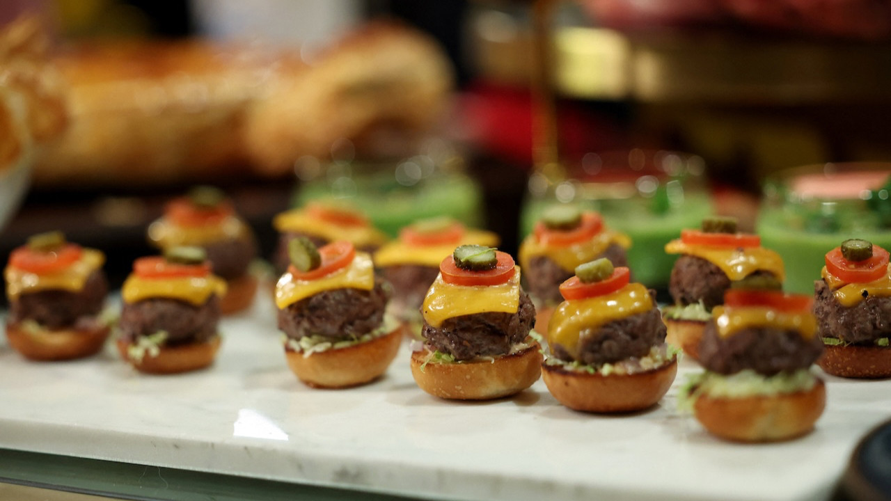 Yıldızlar ziyafet çekecek: Havyar, dondurma ve mini burgerler