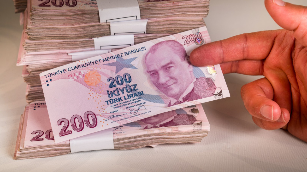 Borç patlaması: Kredilerde dev artış