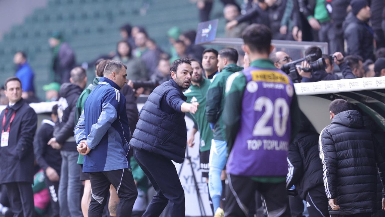 Kocaelispor Yardımcı Antrenörü: Rakip oyuncu yöneticimizi darp etti, hakem gördü