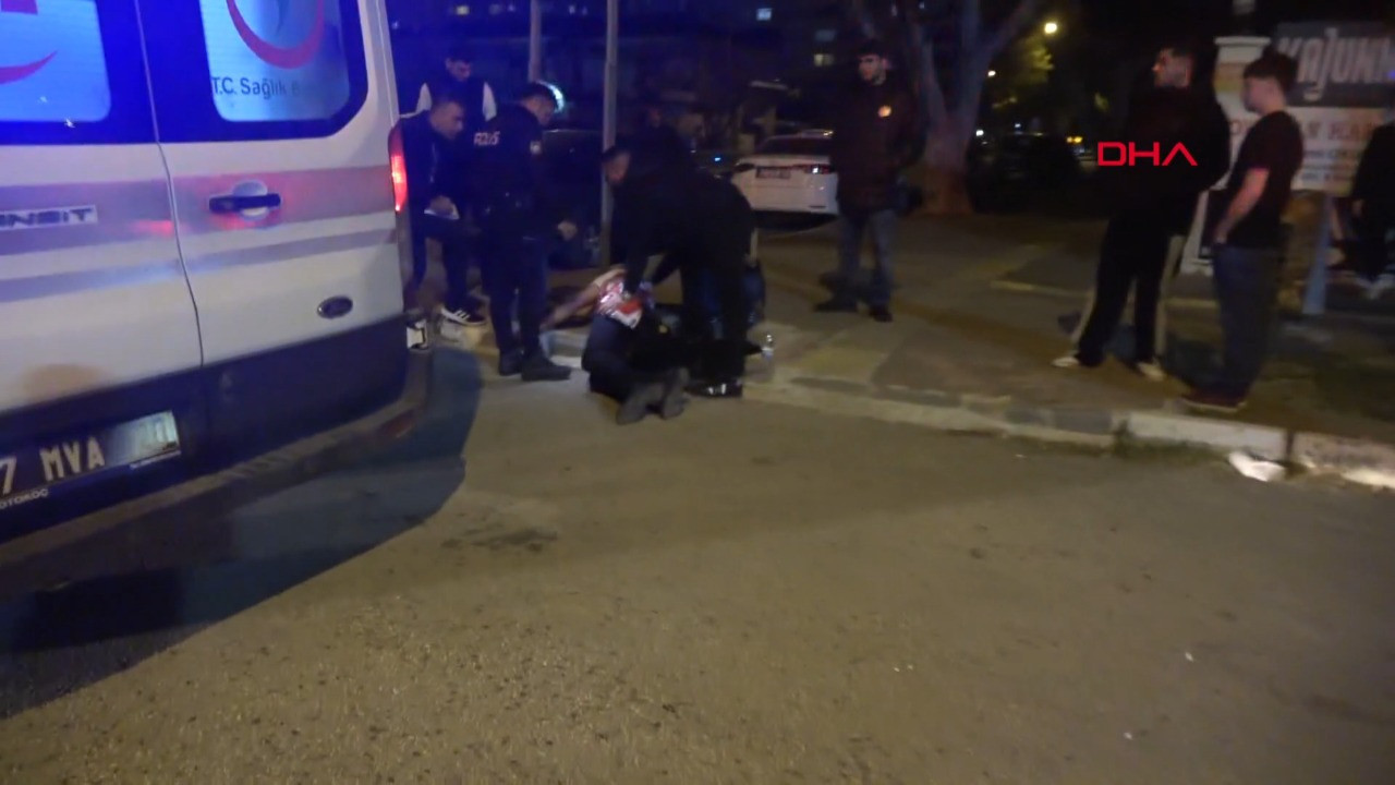 Maç çıkışı dehşeti yaşadı! Sokak ortasında bıçaklandı