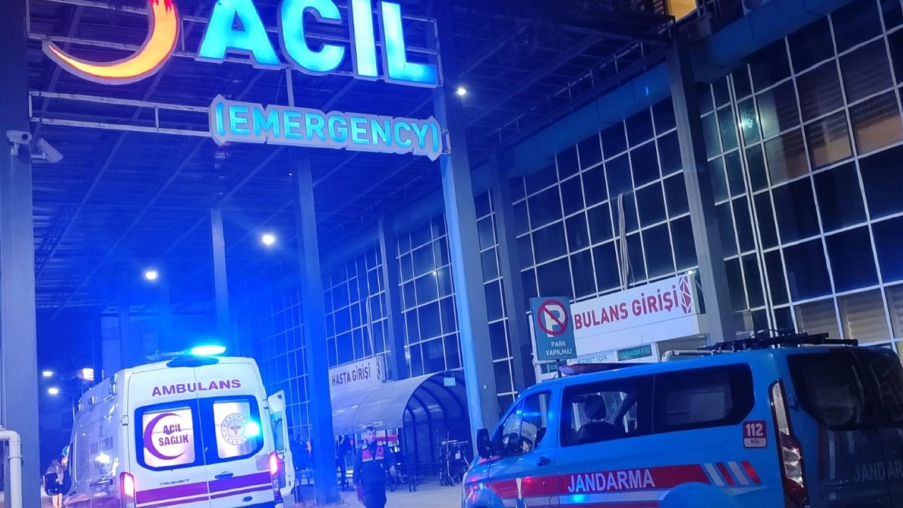 Husumetlisini keserle döverek öldürdü