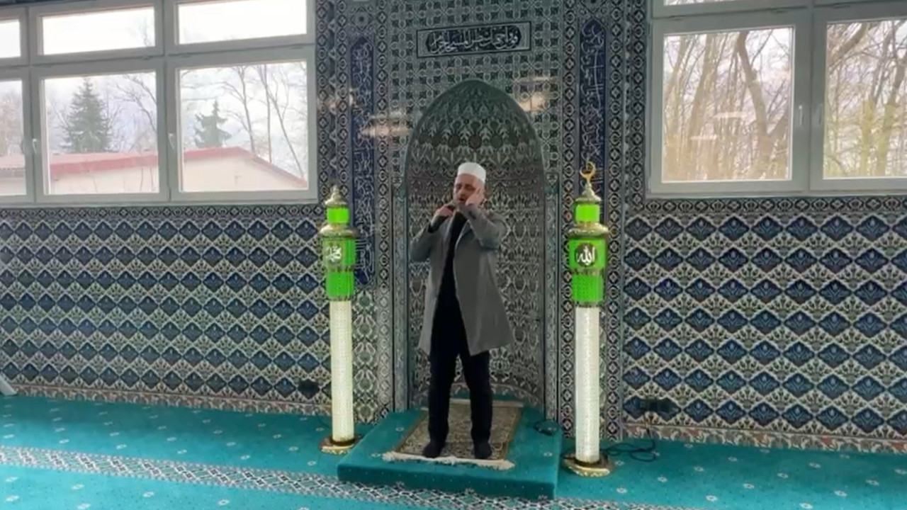 İlber Ortaylı'nın vasiyeti: Sesine hayran kaldığı imam selasını okudu