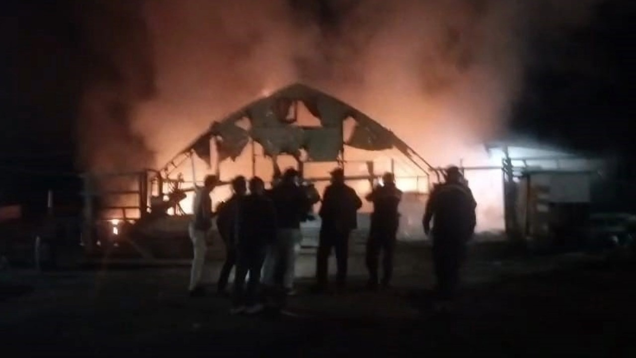 Çiftlikte yangın: 580 kanatlı hayvan öldü