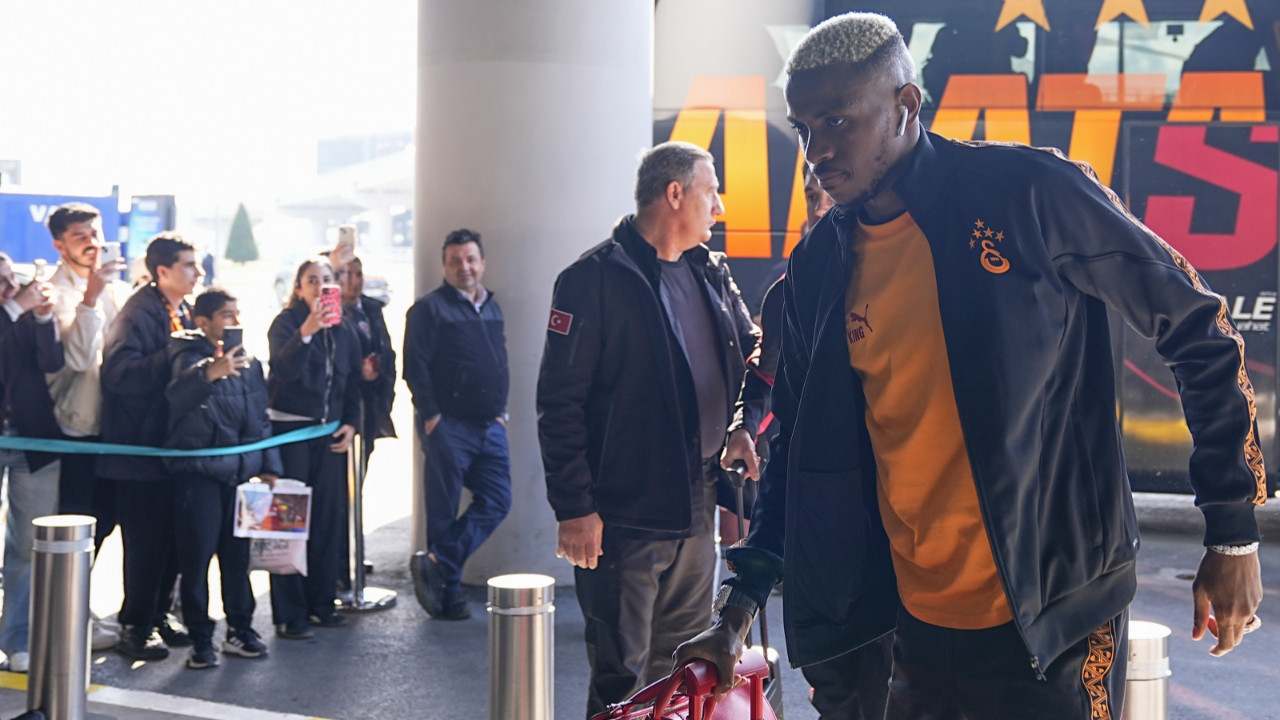 Galatasaray Liverpool için yola çıktı: Kafilede 23 isim var