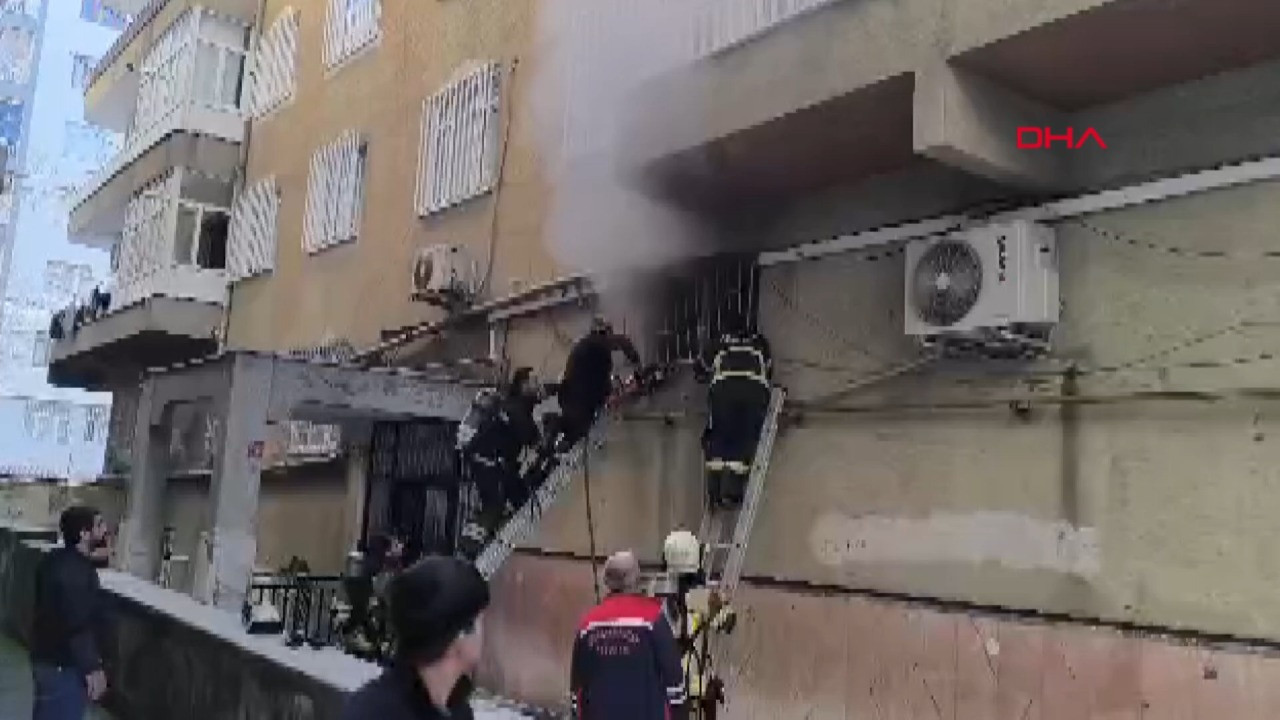 Berberde korkutan yangın: Çırak mahsur kaldı