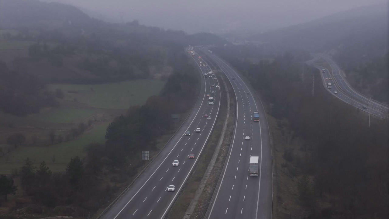 Bolu’da bayram trafiği şaşırttı: Anadolu Otoyolu boş kaldı