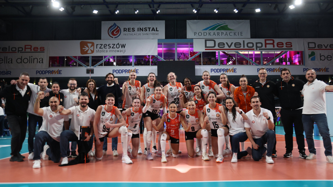 Eczacıbaşı, CEV Şampiyonlar Ligi'nde Final Four'a kaldı