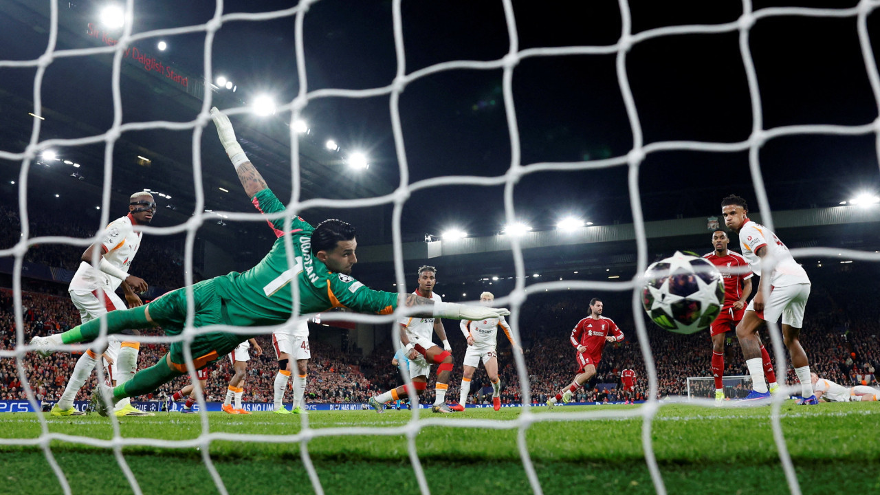 Galatasaray, 20 yıl sonra Liverpool'a boyun eğdi