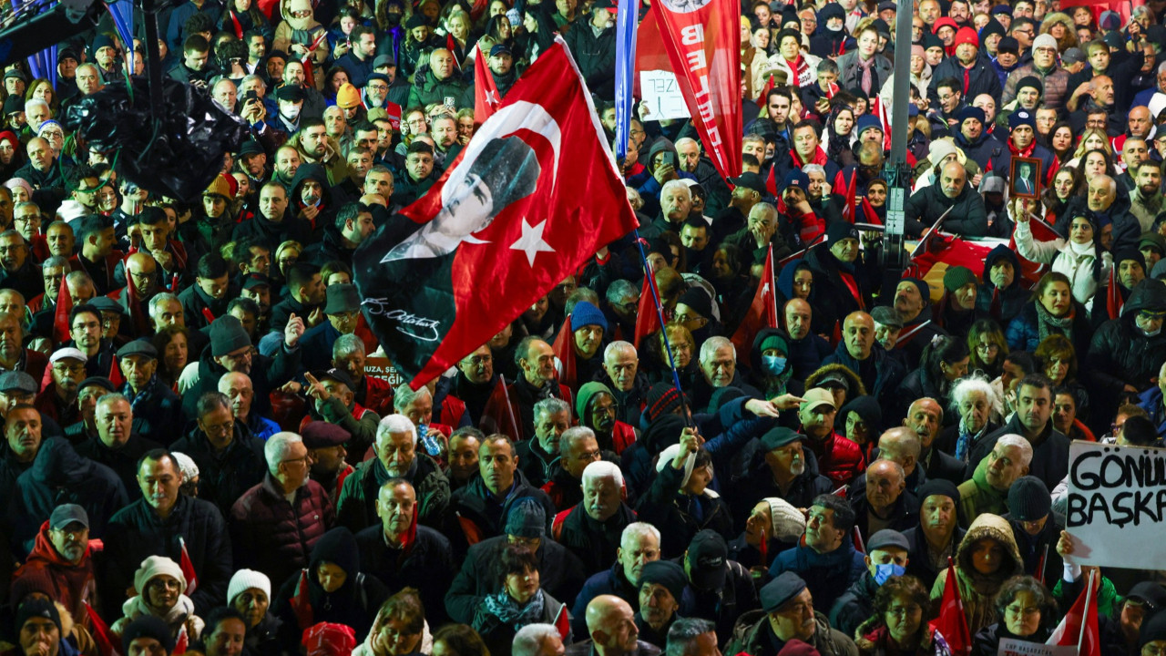 Saraçhane'de 35 gözaltı