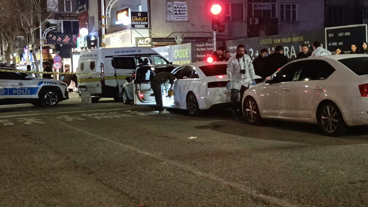 Sokak ortasında infaz! Kar maskesiyle gelip kurşun yağdırdılar