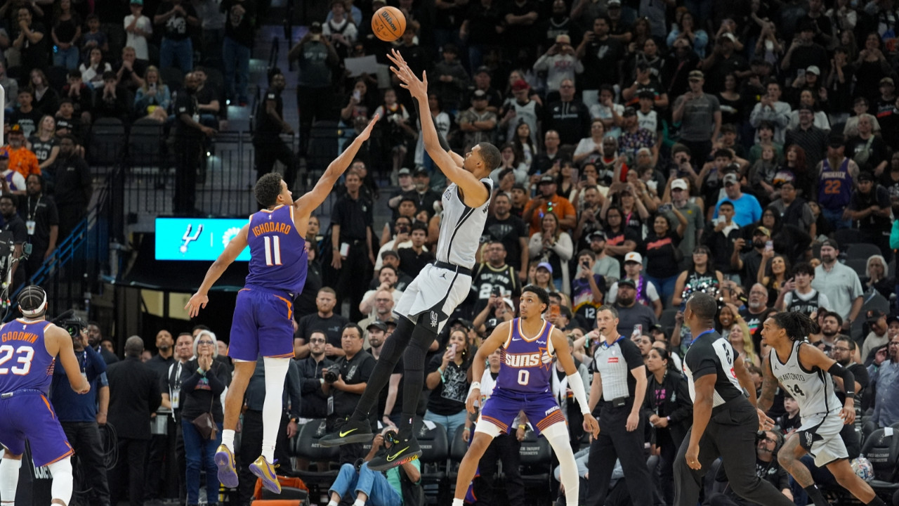 Wembanyama son 1,1 saniyede vurdu! Spurs, Suns'ı devirdi: 101-100