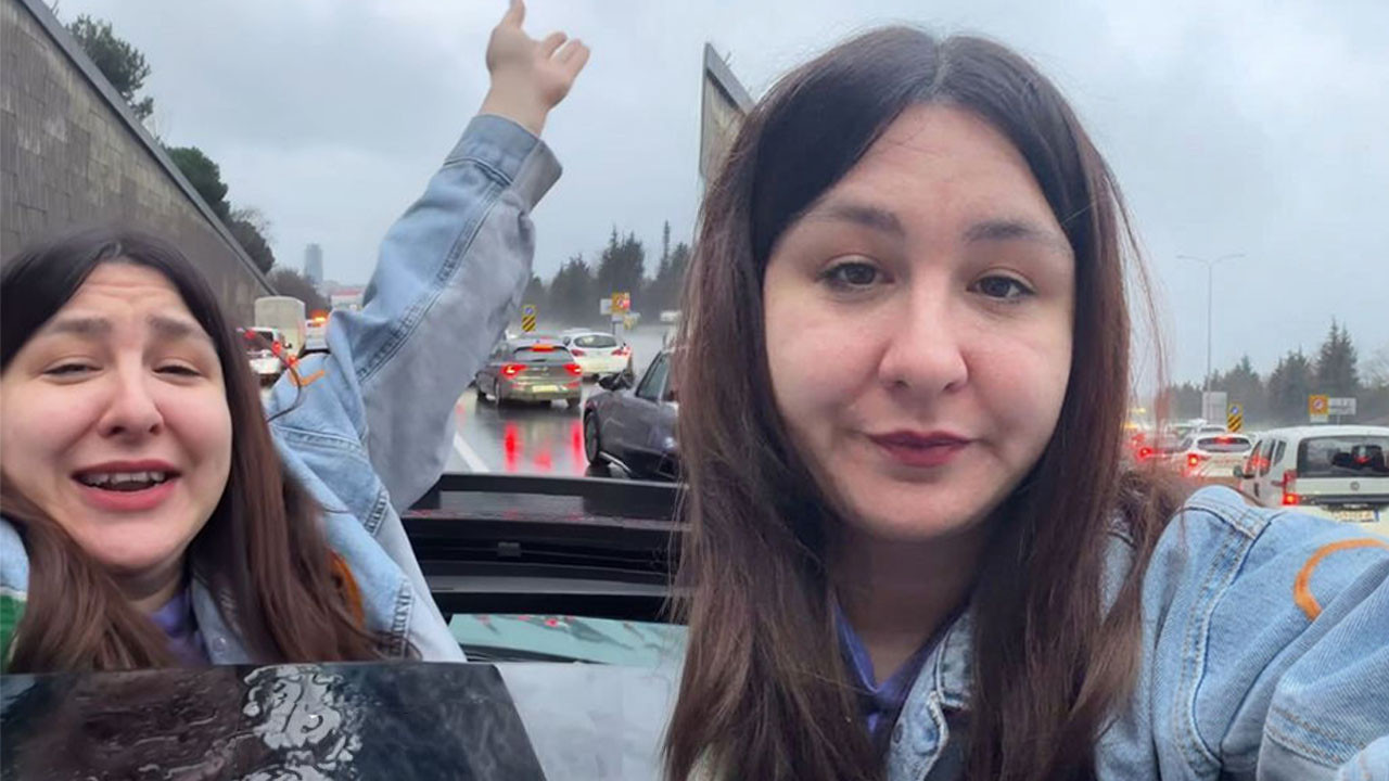 “Eski bayramlar yok” diyenlere Yasemin Sakallıoğlu’ndan trafikte gönderme