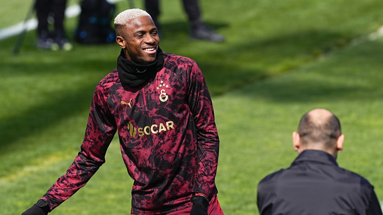 Victor Osimhen ameliyat olacağını açıkladı: Dönüş tarihini verdi