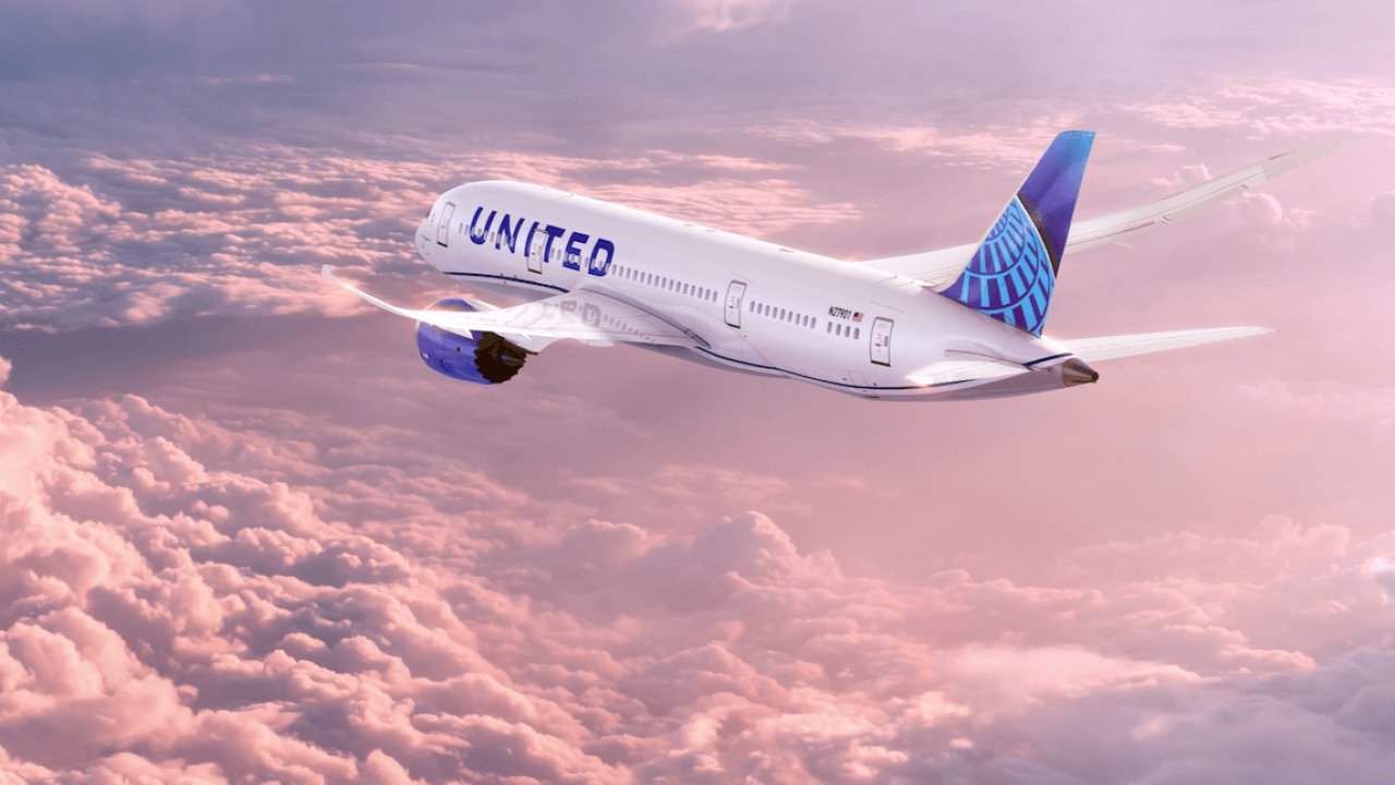 Yakıt fiyatları havacılık devini vurdu: Uçuşlar azaltılıyor