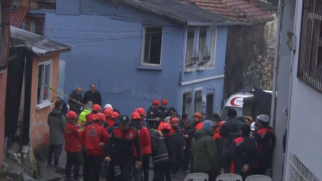 İki binanın çöktüğü mahallenin sakinleri konuştu: Bomba zannettim