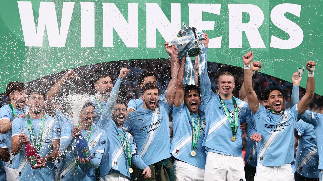 Manchester City Lig Kupası'nı kazandı: Pep Guardiola tarihe geçti