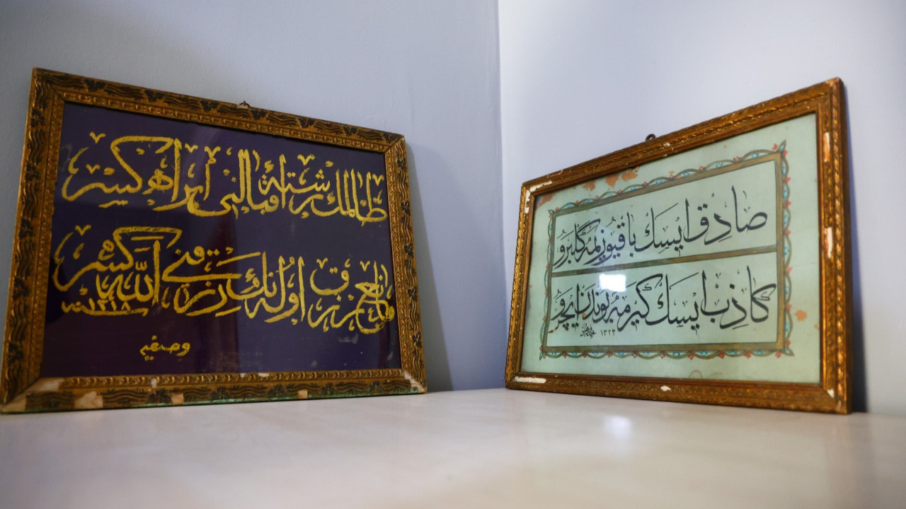 Müzayedede ortaya çıktı: 126 yıllık levhada çarpıcı mesaj