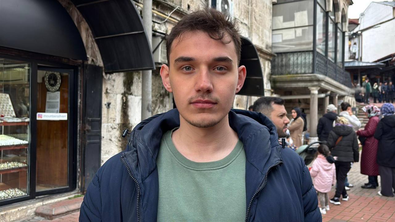 Altın haberi yapan gazeteciye kuyumcudan saldırı