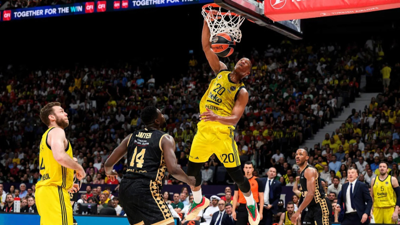 Fenerbahçe Beko'ya Melli müjdesi: Devon Hall'dan kötü haber