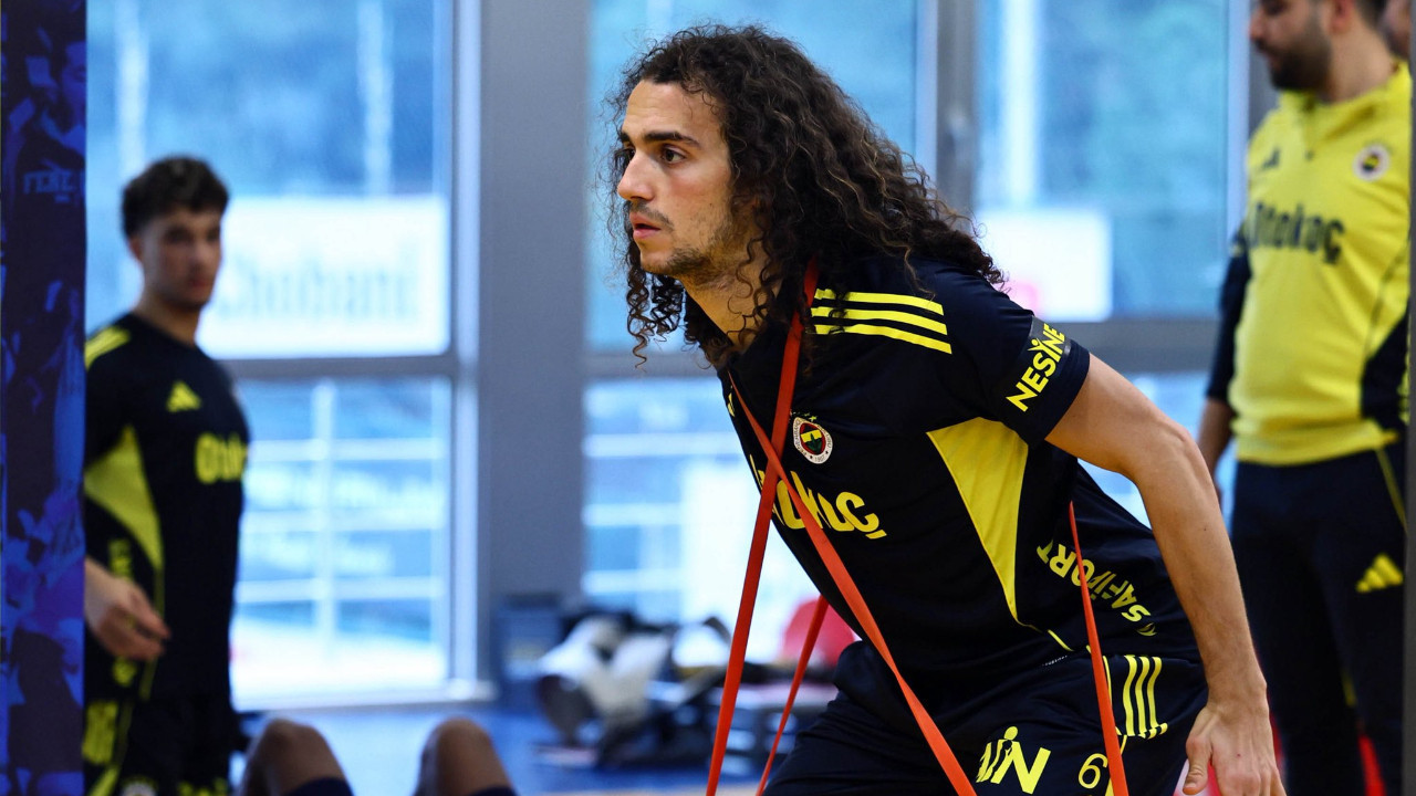 Fenerbahçe, milli arada Beşiktaş mesaisine devam ediyor