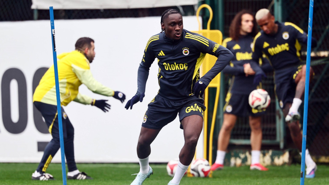 Fenerbahçe'de derbi mesaisi sürüyor