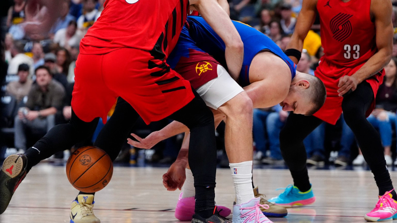 Nikola Jokic bunu 192. kez yaptı: Maça yine damga vurdu