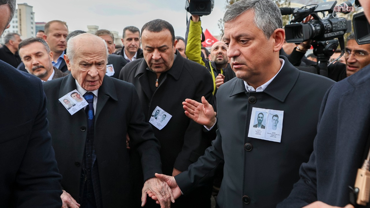 Özel ile Bahçeli arasında dikkat çeken diyalog