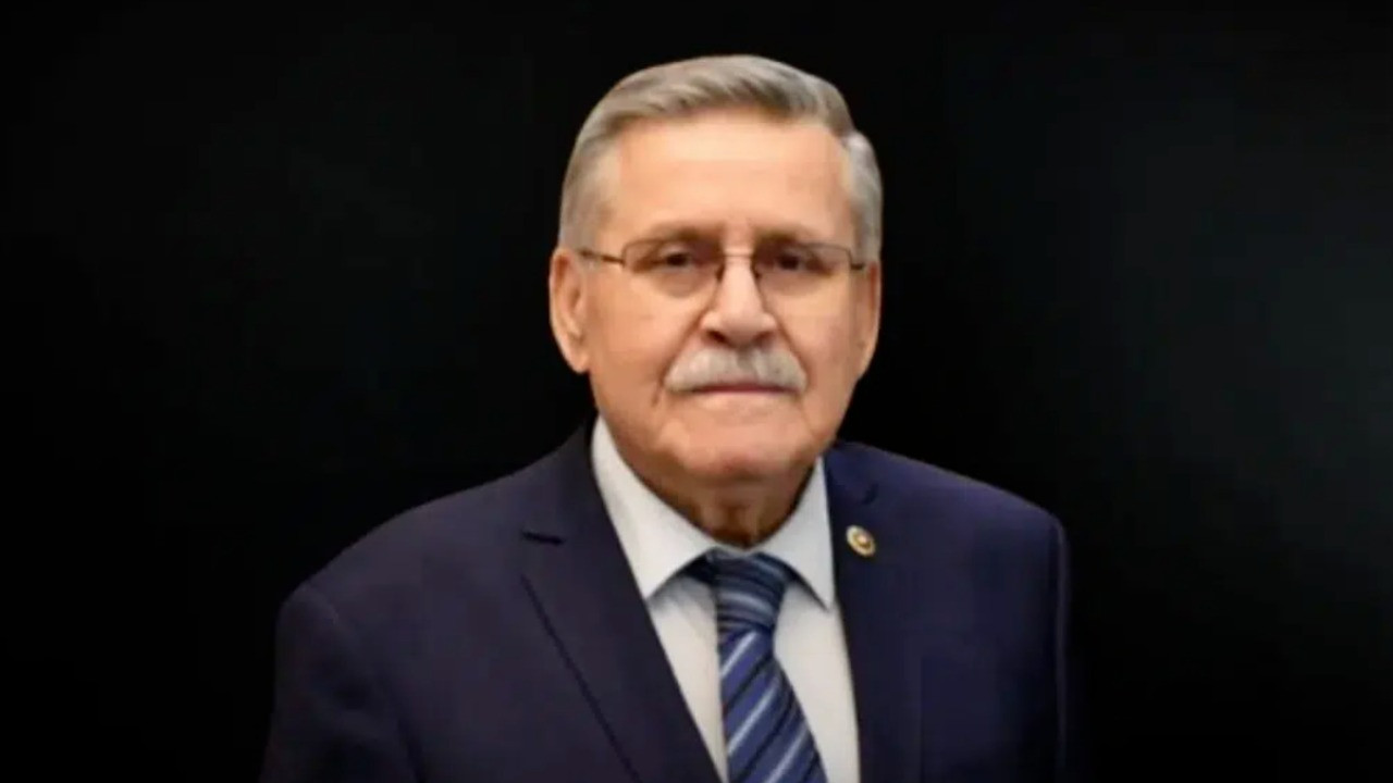 CHP eski Milletvekili Zeki Çakıroğlu hayatını kaybetti