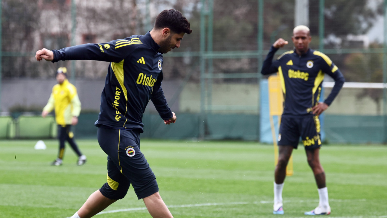 Fenerbahçe, milli arada derbi mesaisini sürdürüyor