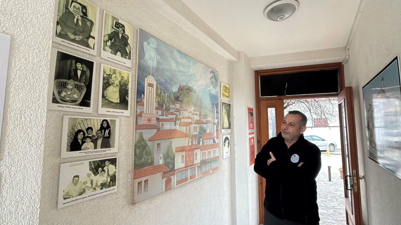 Hiç görmediği ablası için kütüphane kurdu