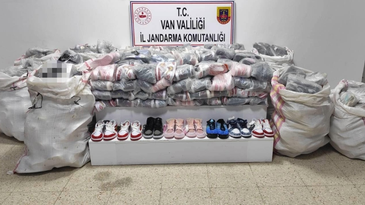 Van'da 3 milyon 660 bin TL'lik gümrük kaçağı eşya ele geçirildi