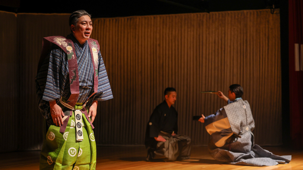 600 yıldır babadan oğula aktarılan Japon tiyatrosu Ankara'da