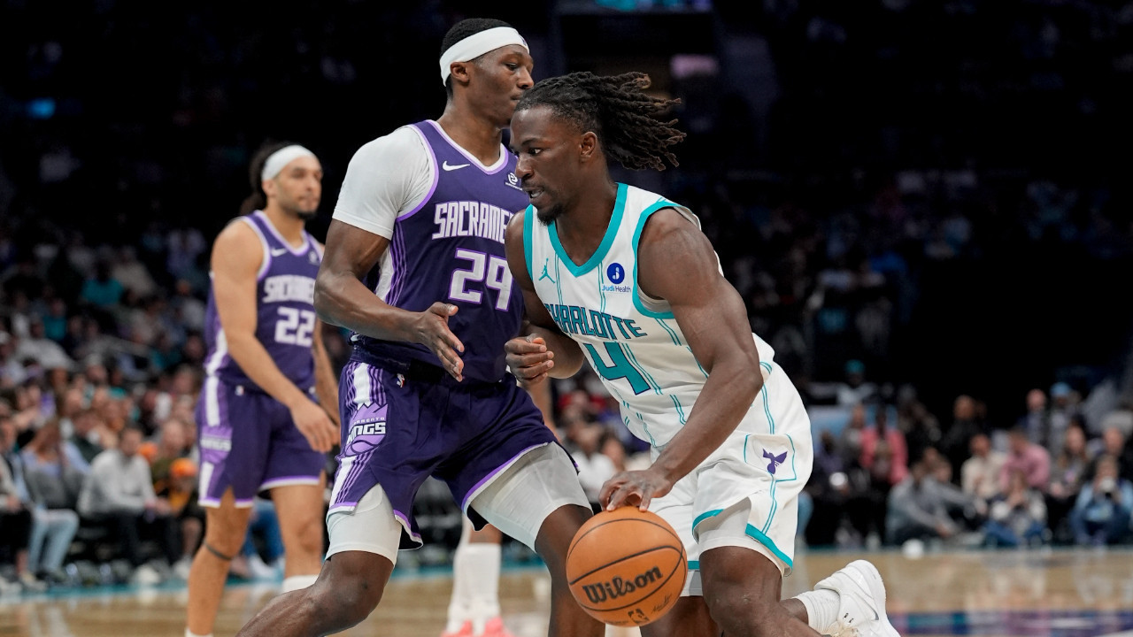 Charlotte Hornets'tan üçlük yağmuru: Kings’i perişan ettiler