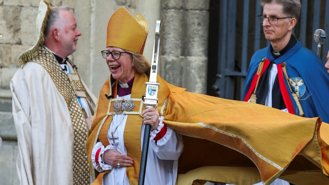 Kilise tarihinde bir ilk: Kadın ruhani lider dönemi