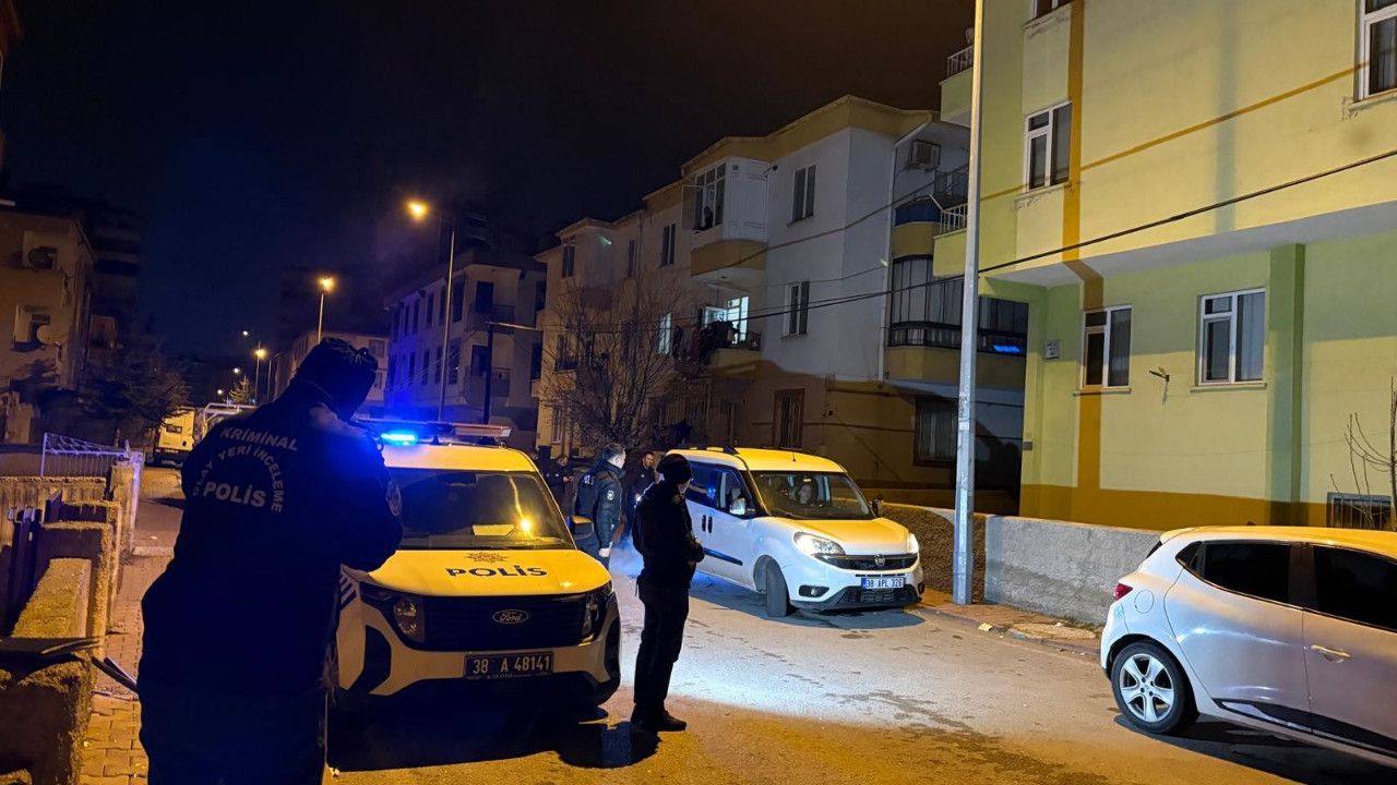 Kurşunlanan evde anne-oğul yaralandı