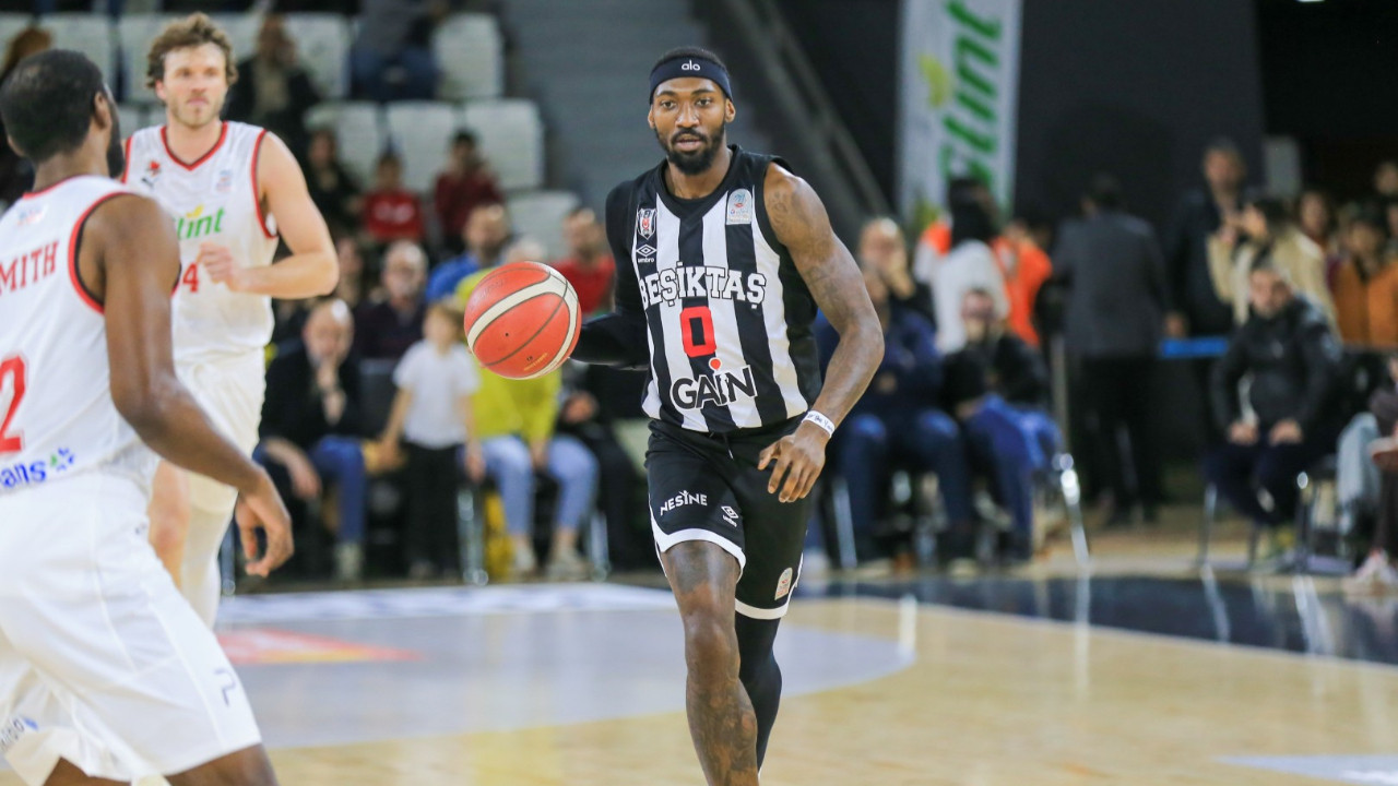 Beşiktaş, Manisa'da 32 farkla kazandı: 70-102